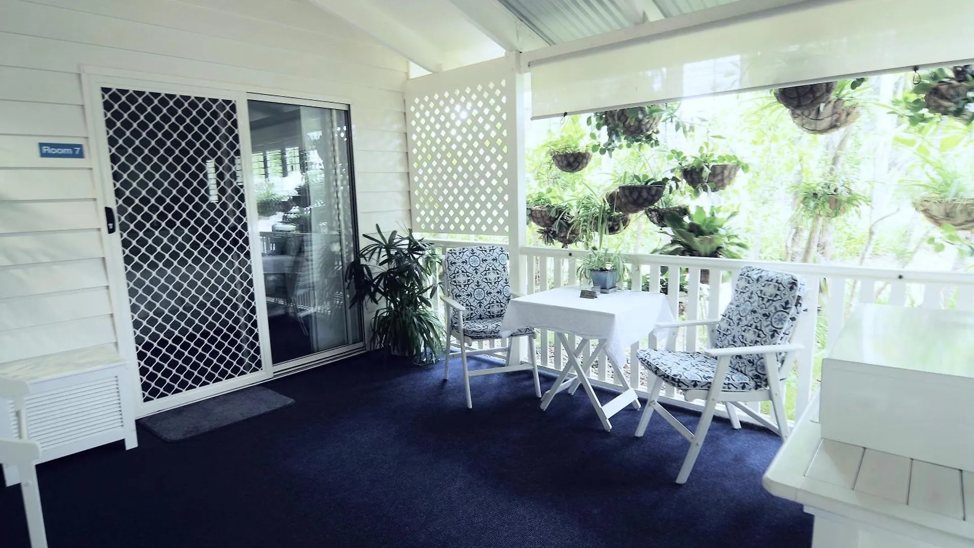 Hotel Debbie's Place Rainbow Beach