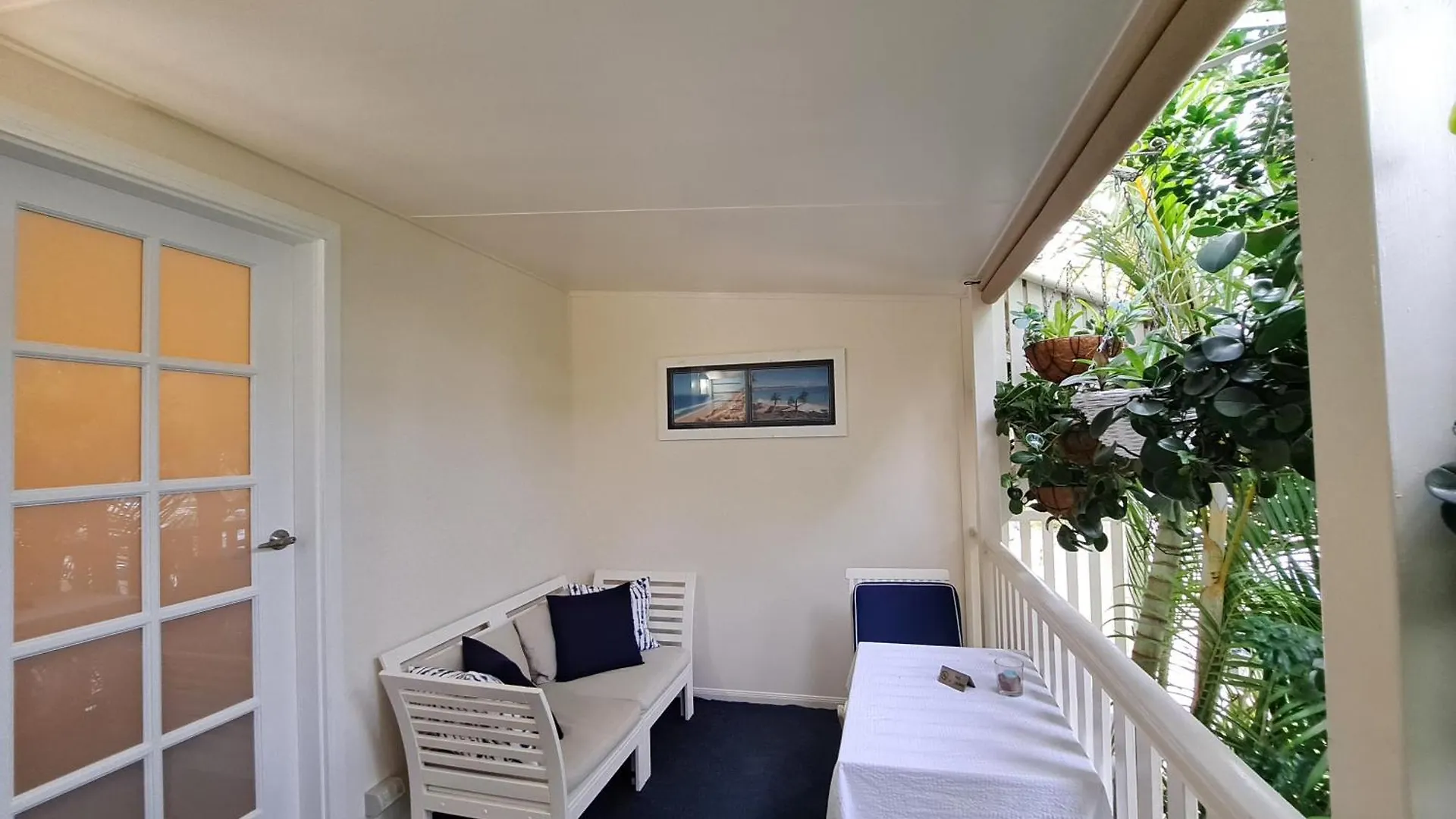 Debbie's Place Rainbow Beach Hotel